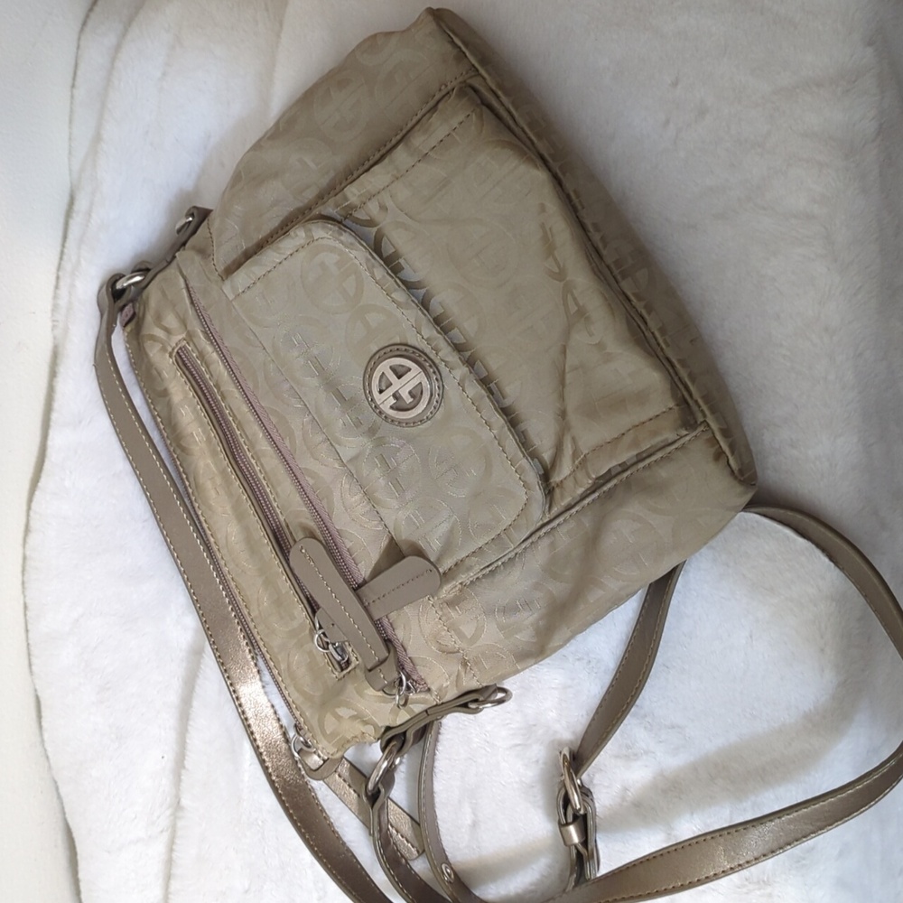 Giani Bernini crossbody